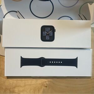 BRAND NEW Apple Watch Gen 2